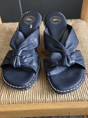 Nurture Navy Blue Wedge Mules. Sz 8